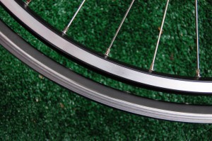 700-vs-26-inch-closeup