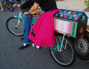 Bicycle-adapted juke box