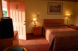 Okeechobee Scottish Inns bed