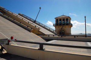 Royal Park Bridge draw span goes up