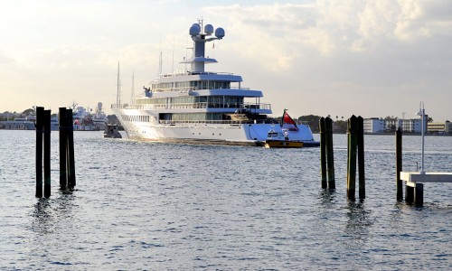 Mark Cuban's 88-Meter Yacht Fountainhead from Palm Beach 01-18-2012